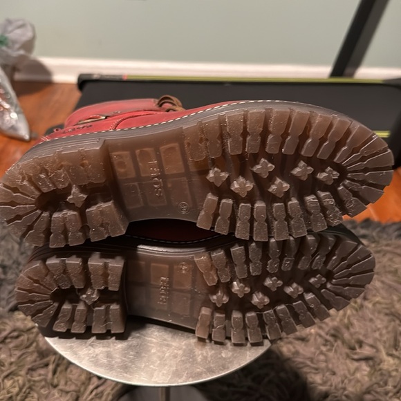 NWT TAOS WOMENS GUSTO RED LEATHER COMBAT BOOTS - Picture 9 of 12